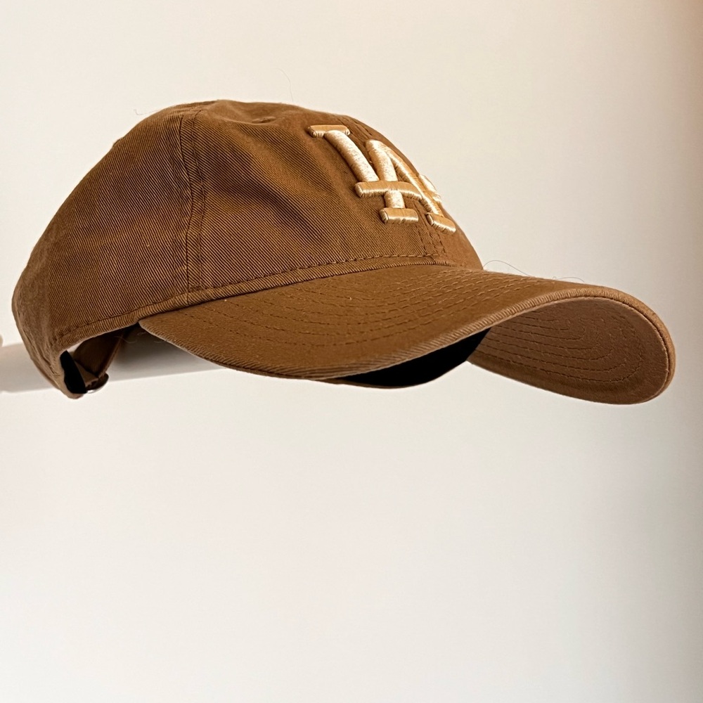 New Era LA Dodgers Logo Baseball Cap - Tan - Picture 3 of 9
